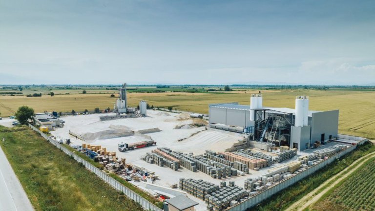 Компанията-„Персенк-Инвест“-е-открила-нов-завод-за-бетонови-изделия-край-Пазарджик